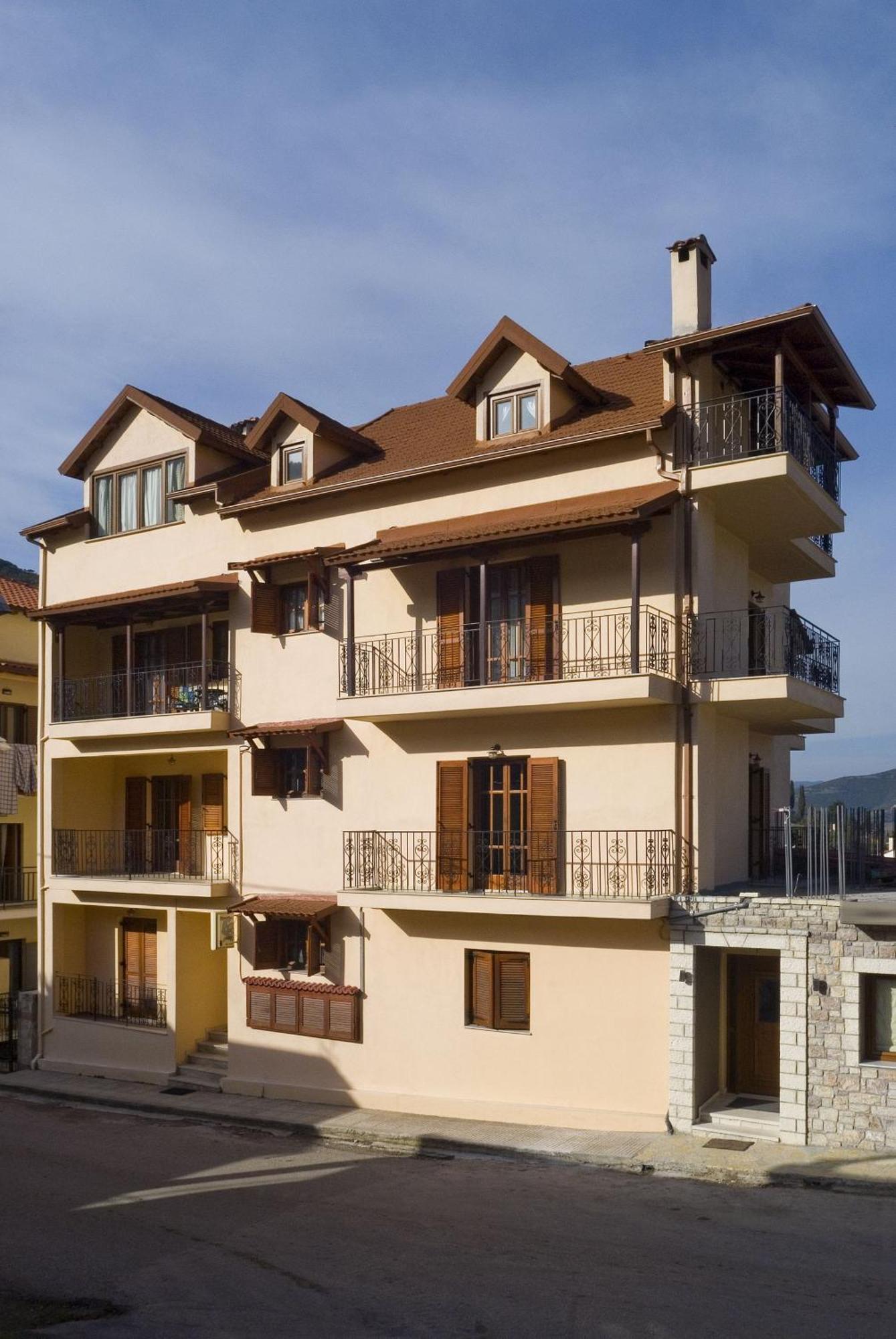 Kalavrita Krinides Apartment And Attics Экстерьер фото